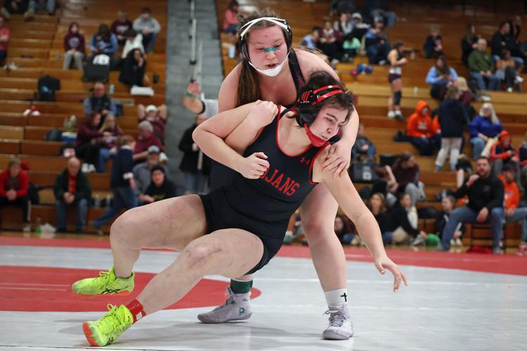 020926-dec-spt-wrestling_04.JPG